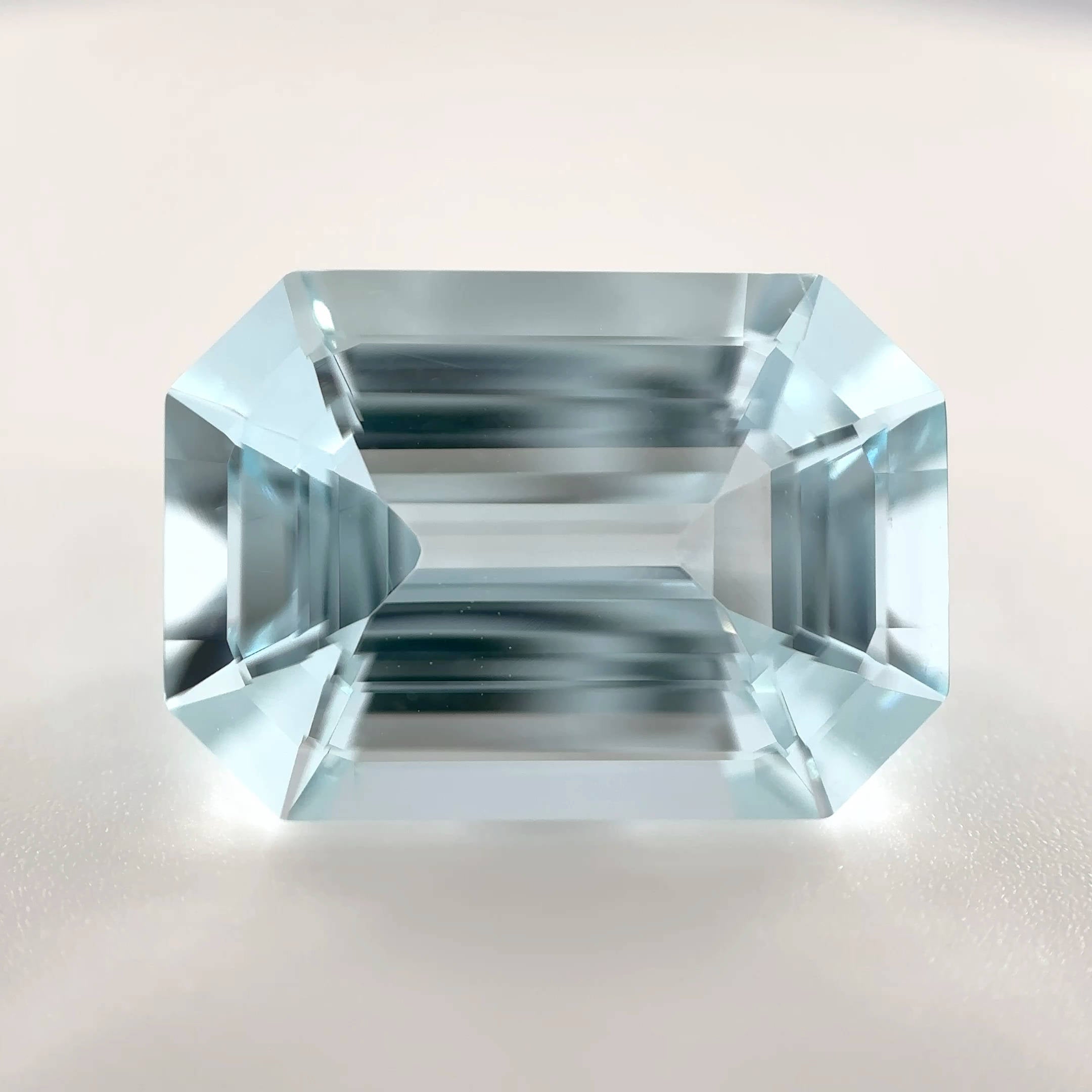 Aquamarin (5.81 ct) | «Das Herz des Gletschers»