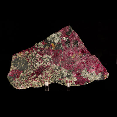 Eudialyt Platte (222g) | Old-Stock | «Arctic Raspberry Fire»