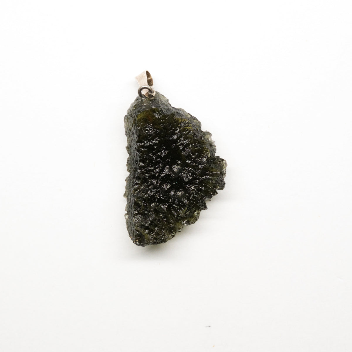 Echter Moldavit Anhänger kaufen Schweiz: Natürliche Ätzskulpturierung & Igel-Struktur Südböhmen (25.7 ct, Old-Stock) «Die Schwinge des Kosmos» Rückseite