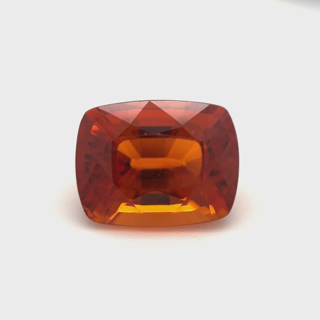Mandarin-Granat - 4.48 ct | Das Herz des Sonnenfeuers