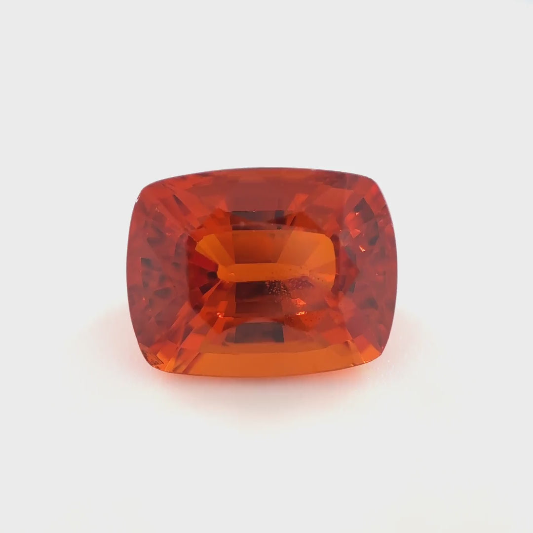 Mandarin-Granat - 4.48 ct | Das Herz des Sonnenfeuers